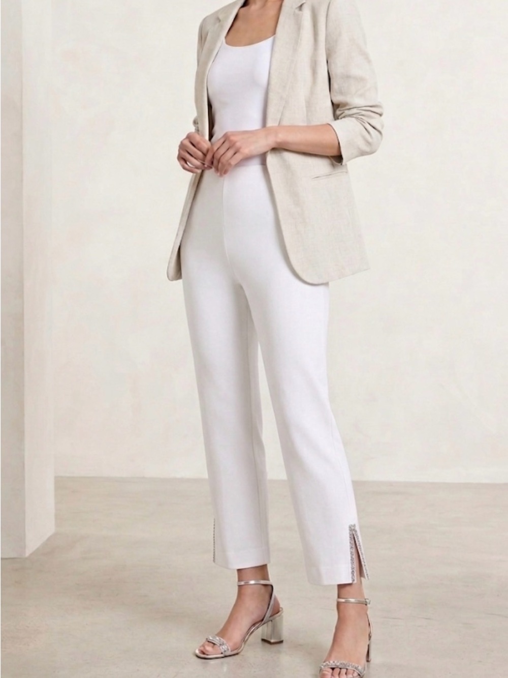 Caribou NY White Cropped Pull On Pants Rhinestone side slit  Hem Sz M Vintage